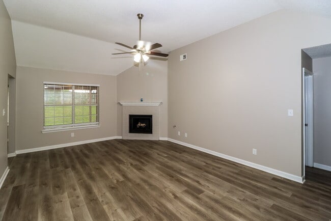 Photo - 1035 Jessica Lauren Dr