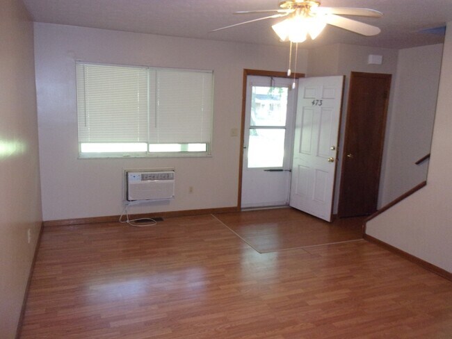 Photo - 473 Brentwood Dr