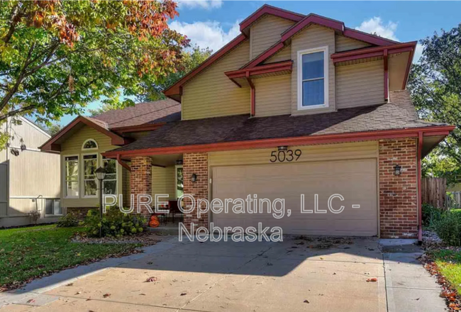 Building Photo - 5039 S 163rd Ave