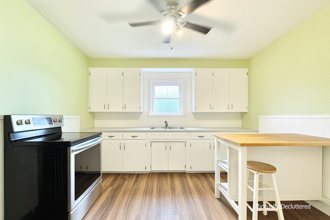 Photo - 30 Parker St