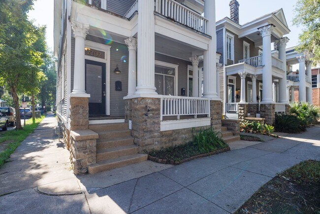 Photo - 2204-2204 Bull St Unit 2204