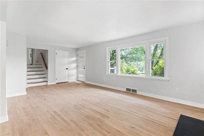 Photo - 4030 Circle Dr