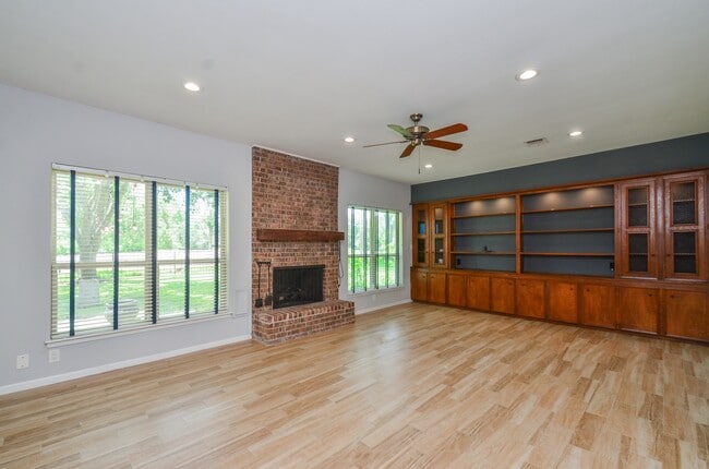 Photo - 2103 Winged Foot Dr