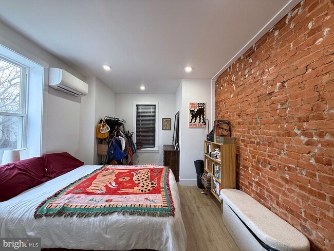 Photo - 6136 Chancellor St