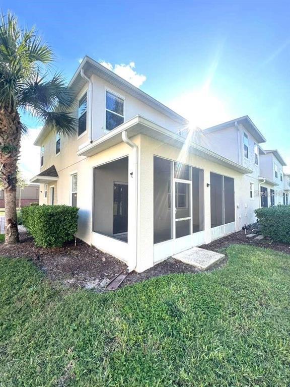 Photo - 1122 Priory Cir