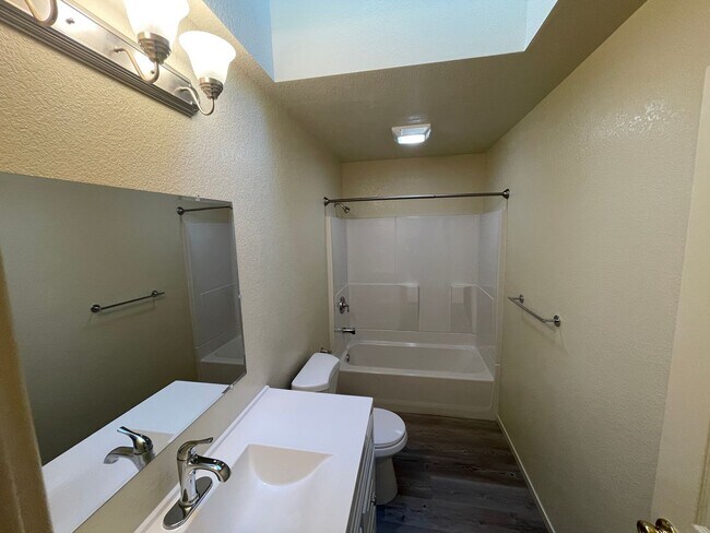 Photo - 31 W Dollison St Unit 31 W. Dollison #C [PRM: Marlene]