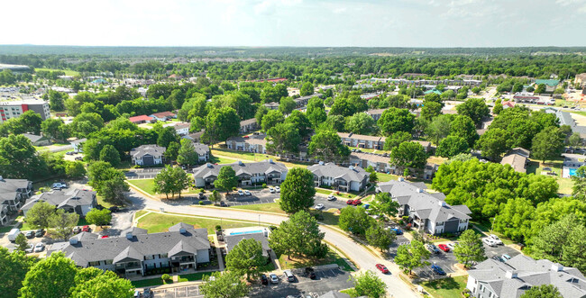 Chamberland Square Apartments - Fayetteville, AR | ForRent.com