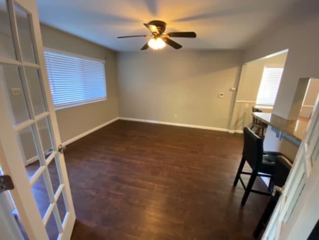 Photo - 457 E N St Unit B