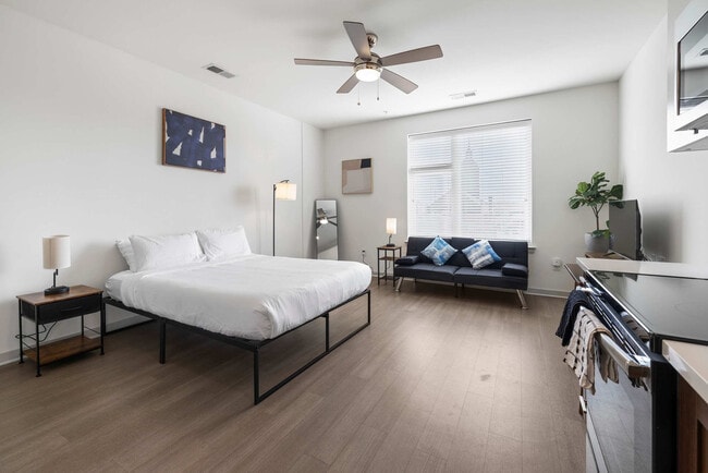 Photo - 633 E Main St Unit ID1031631P