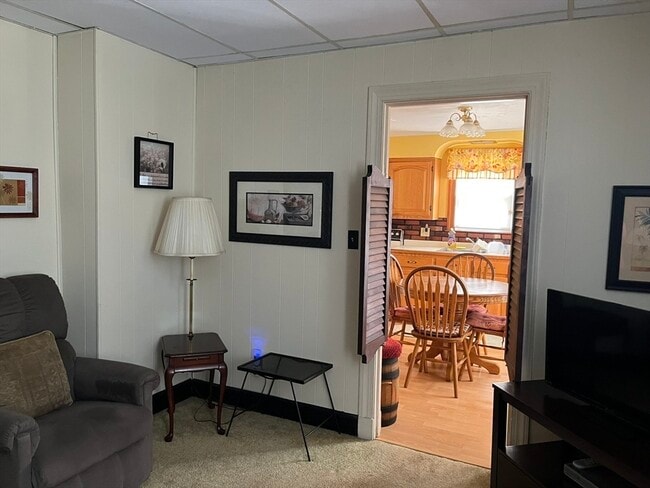 Photo - 305 Harrington Way
