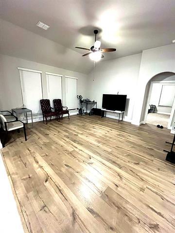 Photo - 2909 Parkwood Cir