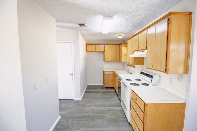 Photo - Charming 3-Bed, 2-Bath Home located in a cul-de-sac!