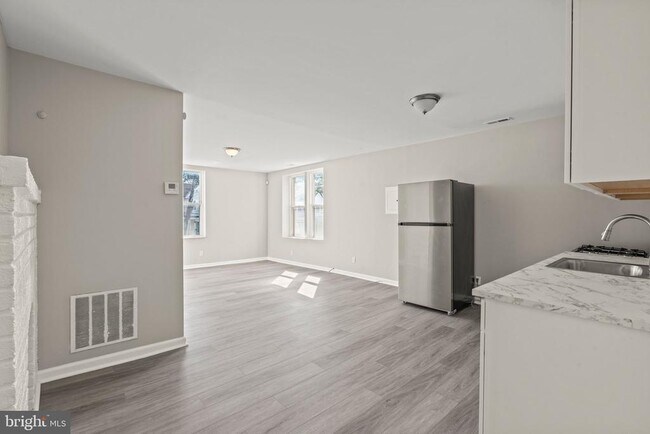 Photo - 1004 S 52nd St Unit 6.2F