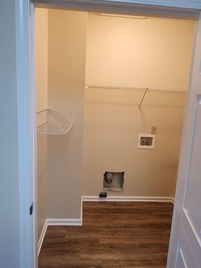 Photo - 190-102 (11) Unit 102-11