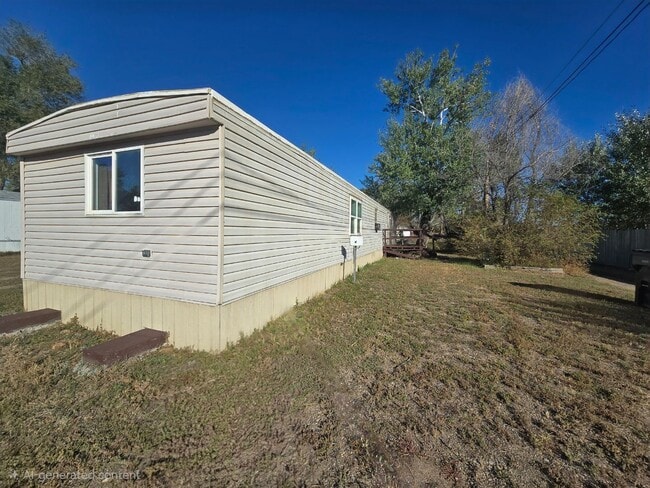 Photo - 2 Bed, 2 Bath 1 Office Space Trailer House