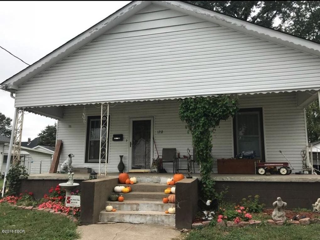 Photo - 1212 Barham Ave