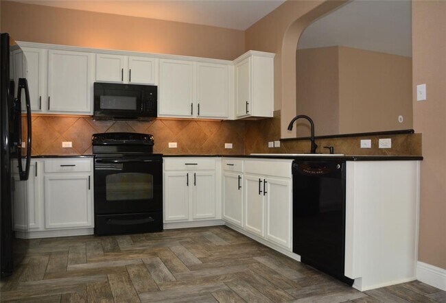 Photo - 406 Comal Run Casa