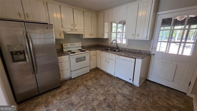 Photo - 1824 Poinsetta Dr