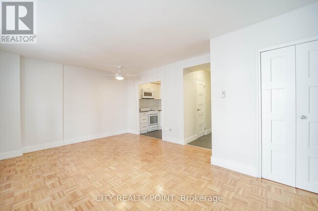 Photo - 55 Isabella St Unit 407