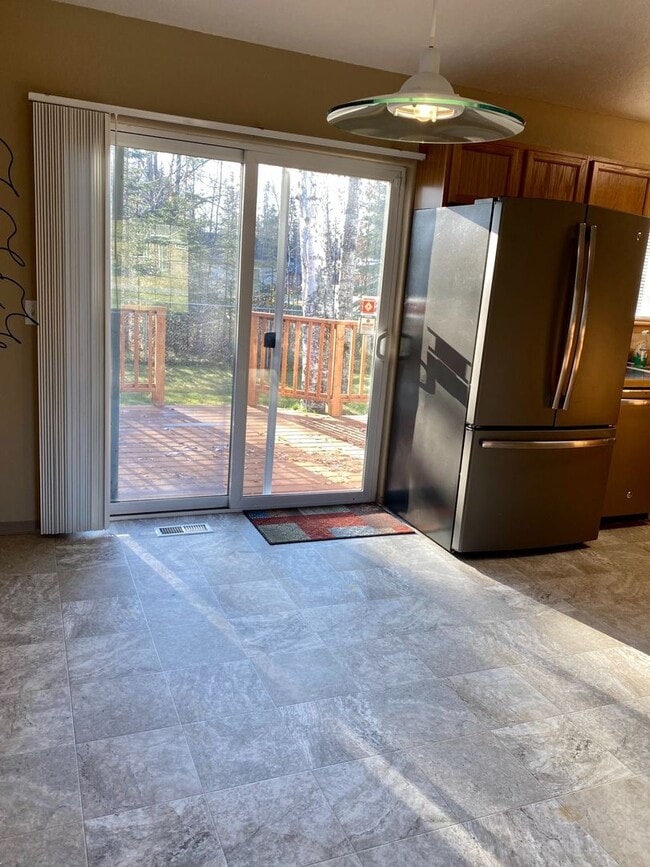 Photo - 215 Knight Dr