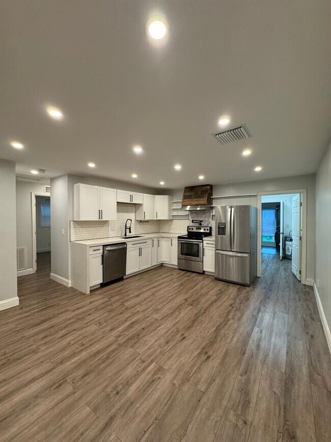 Photo - 9422 SW 51st St