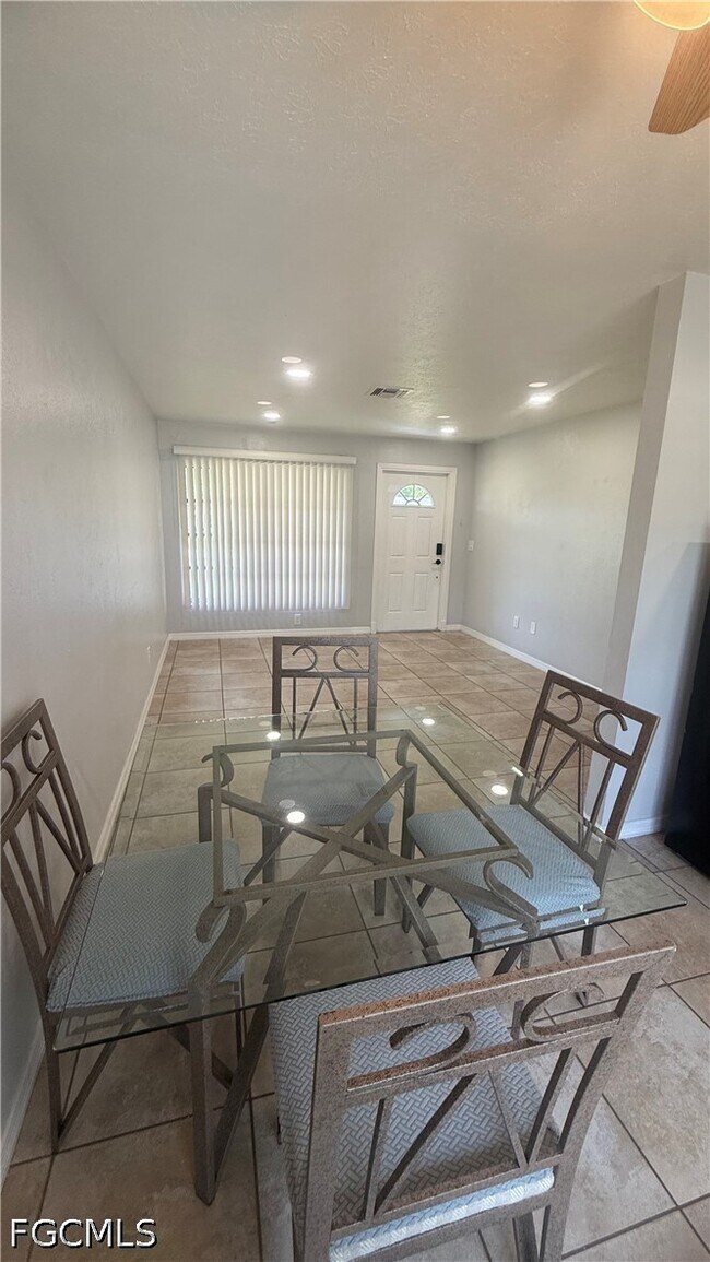 Photo - 1103 Wesley St