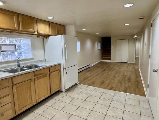 Photo - 5800 N Melvina Ave Unidad G