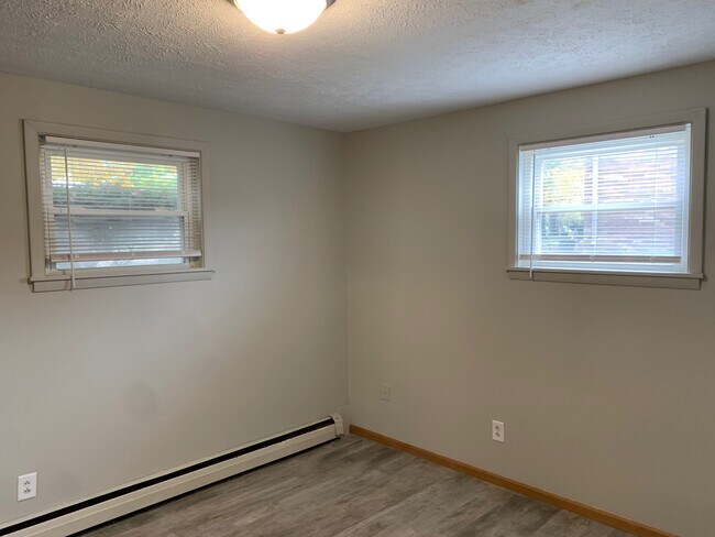 Photo - 703 Fairmont Dr Unit 1