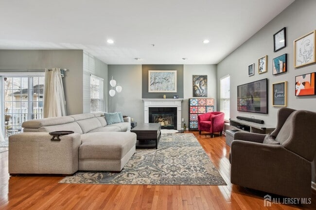 Photo - 28 Forest Dr