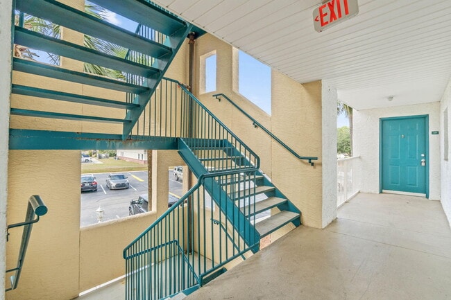 Building Photo - 4274 Calinda Ln Unit 221