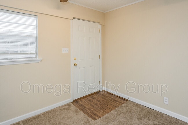 Photo - 1586 Arcade Terrace