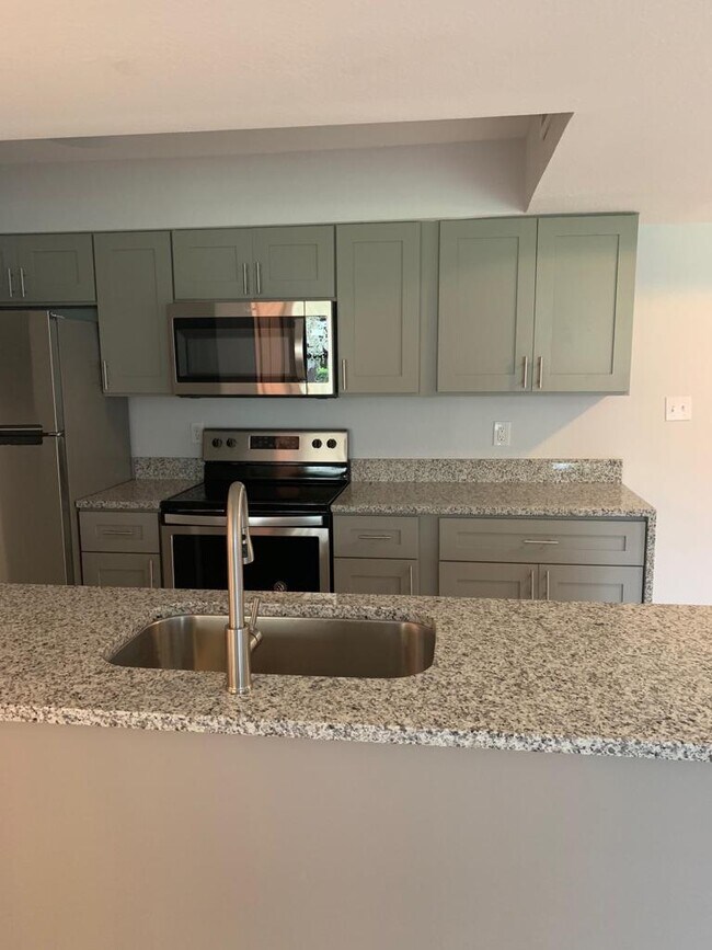 Photo - 3036 Parkway Blvd