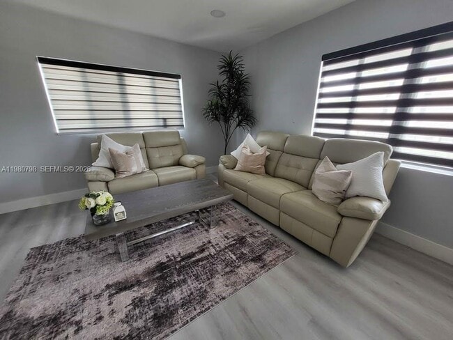 Photo - 4095 N Andrews Ave Unidad 50