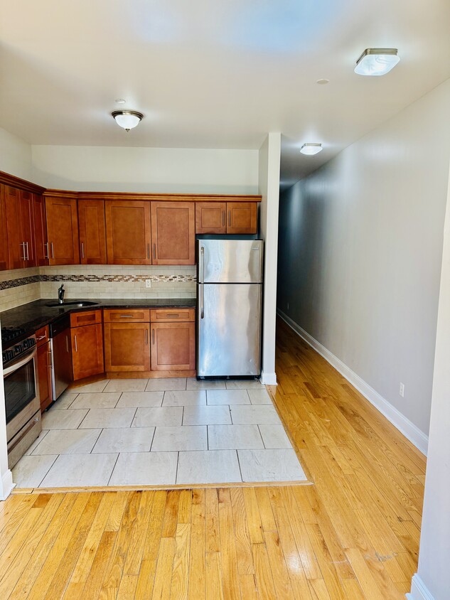 Photo - 46 Broadway (Yonkers, NY)