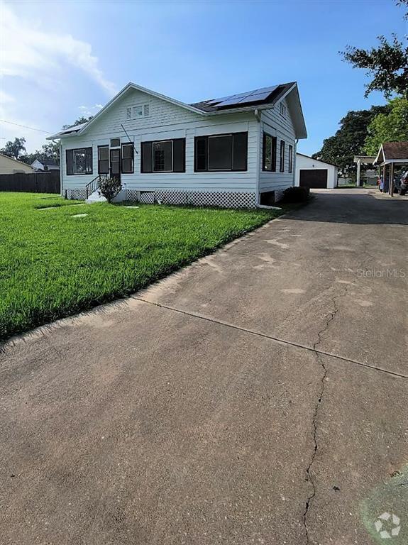 Building Photo - 1708 Main St Rental