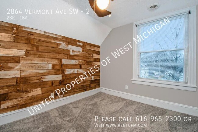 Photo - Available Now | Cute 2 Bedroom, 1 Bathroom... Unidad 2