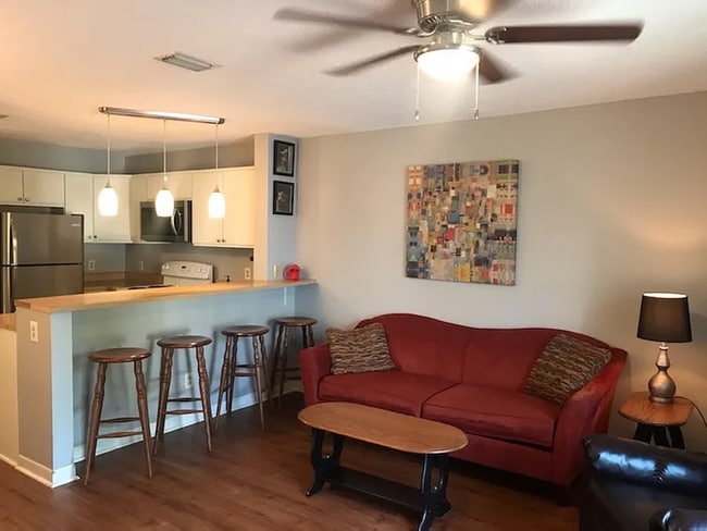 Photo - 1336 Hunters Rd Unit E