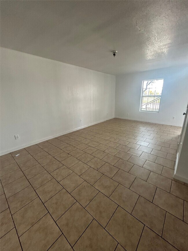 Photo - 7201 Hallshire Dr Unit 133