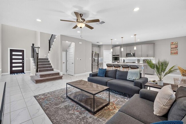 Photo - 15820 Celosia St