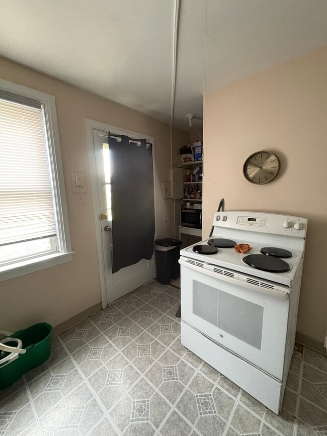 Photo - 889891-891 Tioga St Unit 889