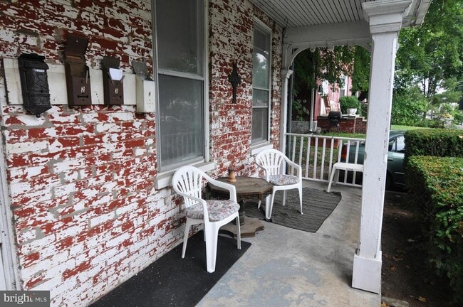 Building Photo - 515 N Loudoun St