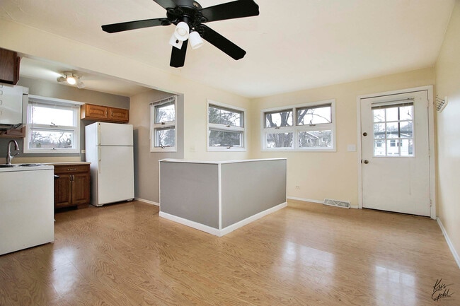 Photo - 39271 N Lake Ave