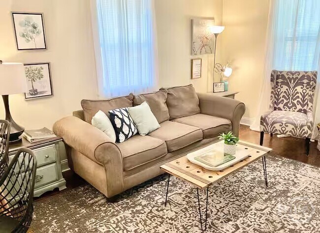 Photo - 1827 Greenville St