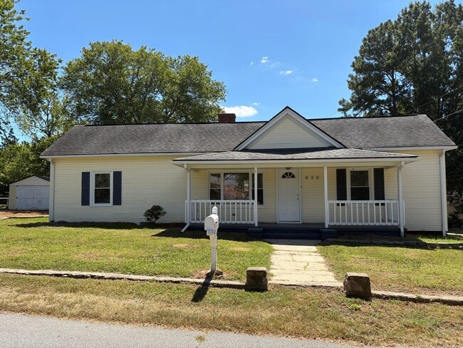 3 Bedroom, 1 Bathroom House in Eden! - 3 Bedroom, 1 Bathroom House in Eden!