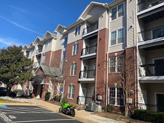 Building Photo - 1581 Spring Gate Dr. Rental