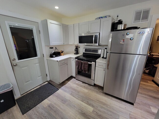 Photo - 229 W Ohio St