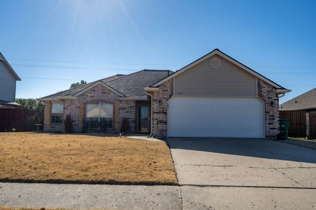 Photo - 3 bed 2 Bath | Collinsville