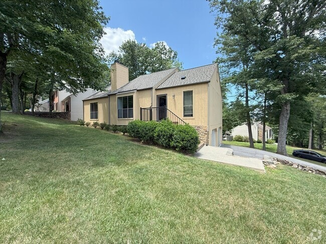 Building Photo - 4554 Summerset Dr Rental