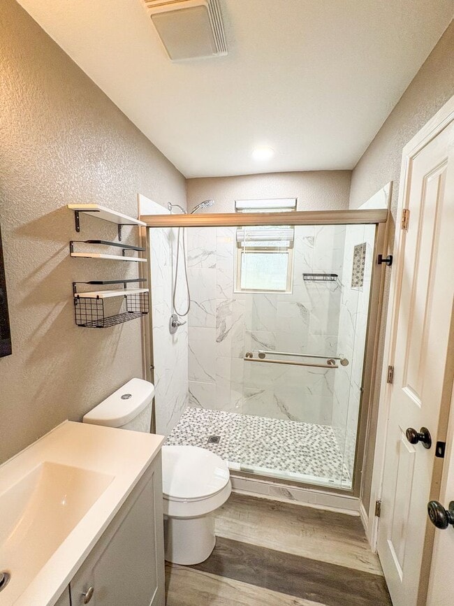 Photo - 110 Brewster St