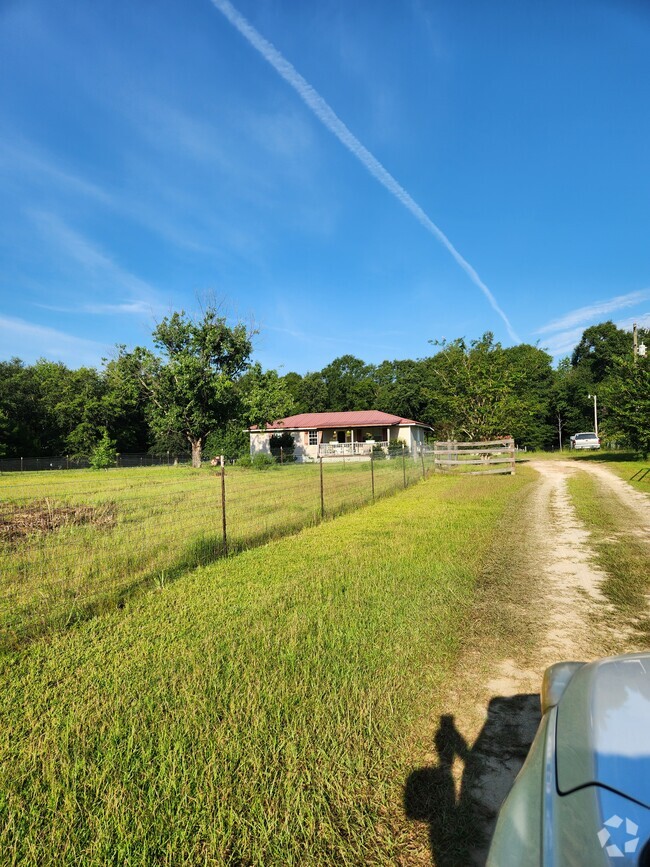 Building Photo - 1089 Three Notch Rd Rental